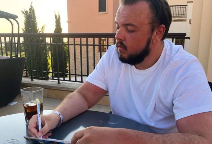 «Спасибо, Кипр»: звезда «Игры престолов» отдохнул на острове любви | Европа Кипр