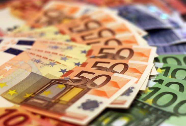 В Лимассоле арестован владелец пакета с 30 930 евро | Европа Кипр