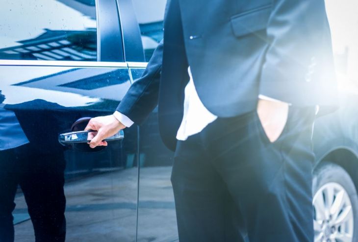 Замгенаудитора Кипра потребовал служебный автомобиль и повышения зарплаты до 10 257 евро в месяц | Европа Кипр